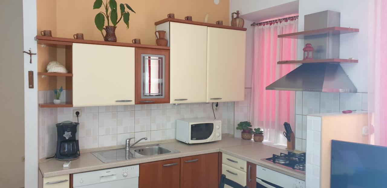 Apartments Pharia 耶尔萨 外观 照片